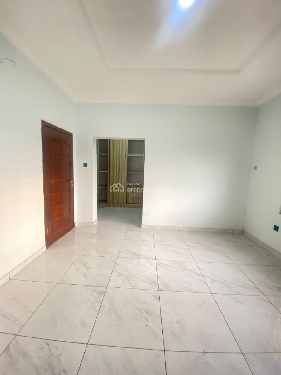 Well Built 3 Bedroom Apartment, Sangotedo, Ajah, Lagos, Flat / Apartment for Rent