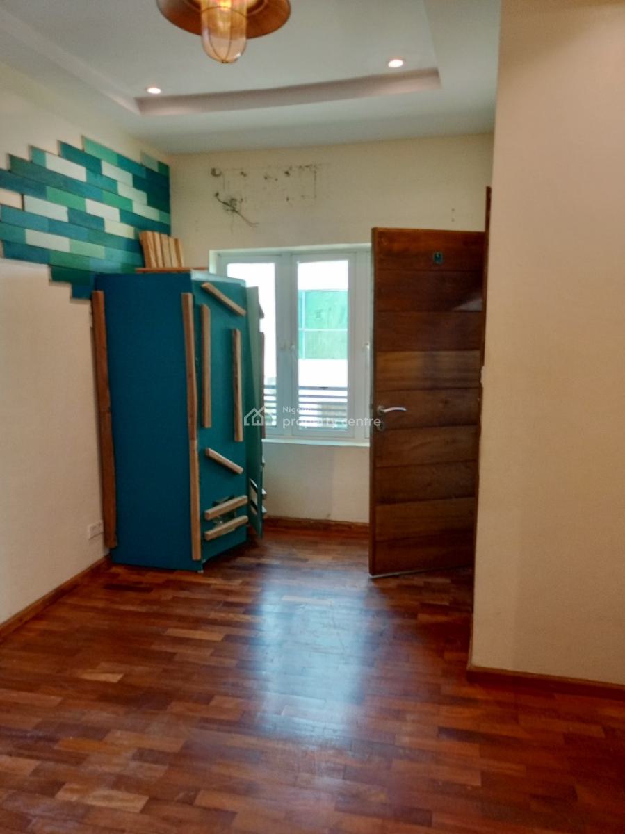 Serviced Room and Parlor with Pool, Ikate, Lekki, Lagos, Mini Flat (room and Parlour) for Rent
