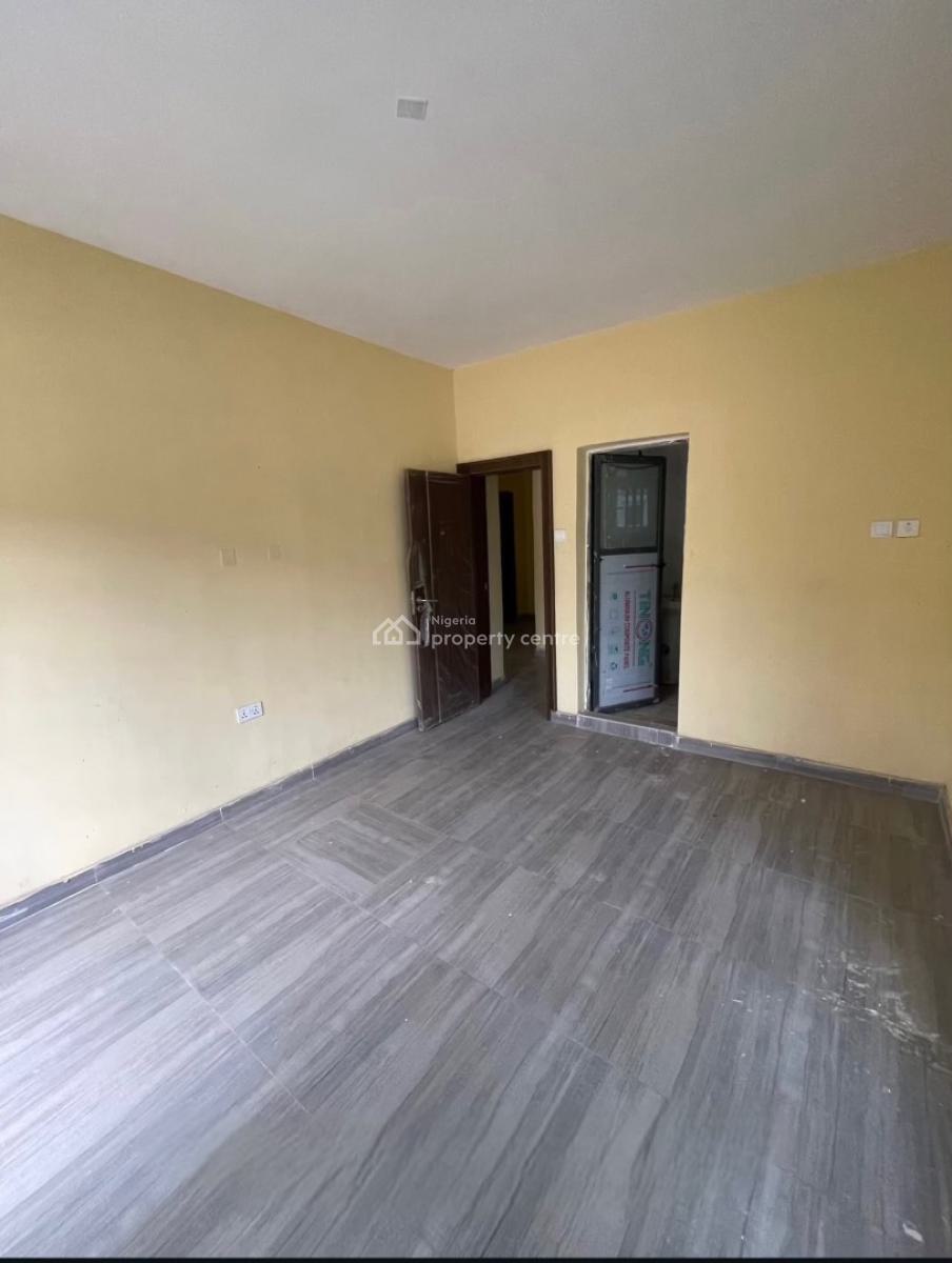 3 Bedroom Spacious Apartment, Iyana Ipaja, Ipaja, Lagos, Flat / Apartment for Sale