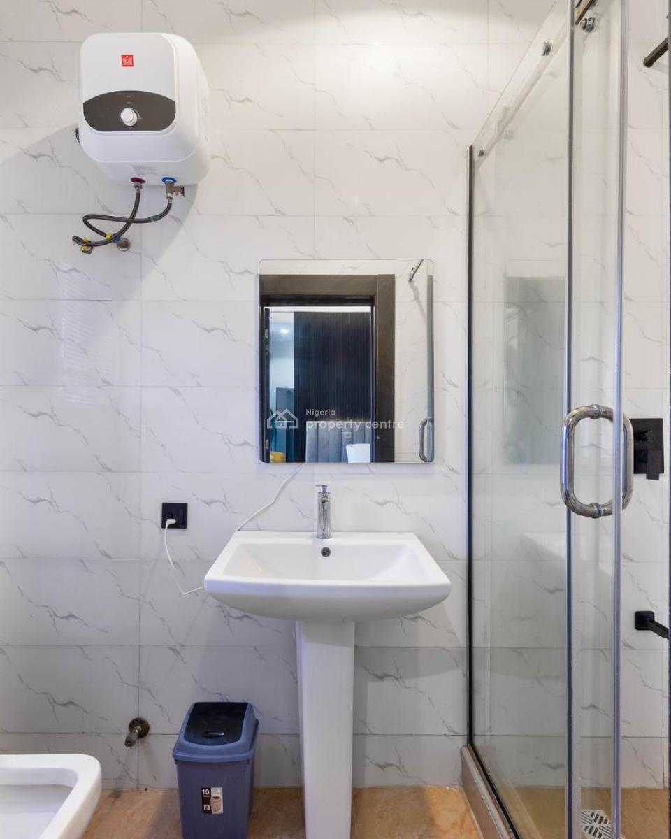 Luxury 2 Bedroom Apartment with Gym, Located Inside a Good Estate,good Road and Clean Water, Ikate, Lekki, Lagos, Flat / Apartment Short Let