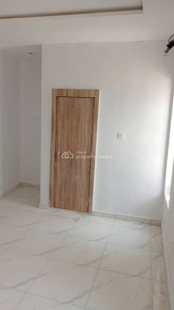 Luxury 4bedroom Terrace House with Bq at Atlantic View Estate, Jeff Vwede Street, Alpha Beach Road, Atlantic View Estate, Igbo Efon, Lekki, Lagos, Terraced Duplex for Rent