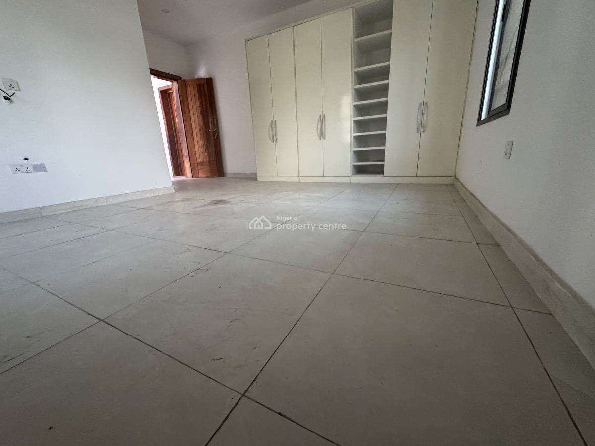 a Well Built 5 Bedroom Fully Detached Duplex with a Room Bq, U3 Estate, 2nd Roundabout Lekki Right, Lekki Phase 1, Lekki, Lagos, Detached Duplex for Sale
