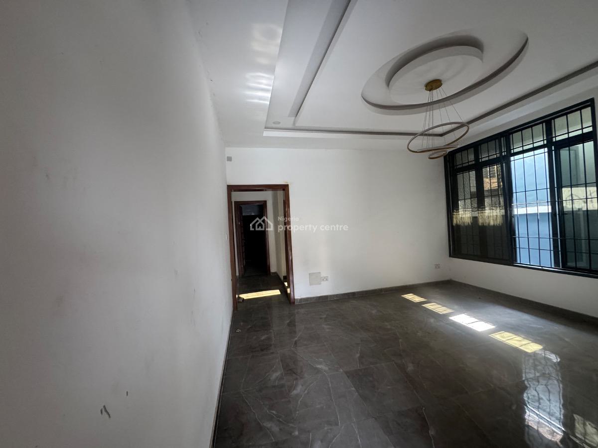 a Well Built 5 Bedroom Fully Detached Duplex with a Room Bq, U3 Estate, 2nd Roundabout Lekki Right, Lekki Phase 1, Lekki, Lagos, Detached Duplex for Sale