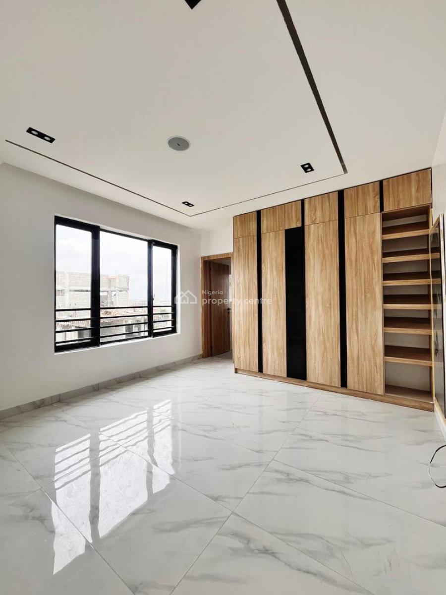 Opulent 2 Bedroom Apartment with Bq, Swimming Pool, Elevator, Lekki Phase 1, Lekki Phase 1, Lekki, Lagos, Block of Flats for Sale