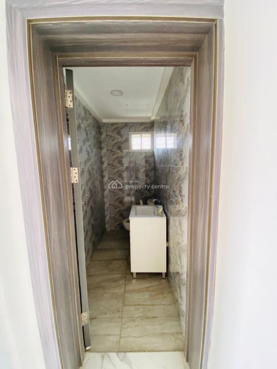 a Tasteful 7 Bedroom Detached Home, Pinnock Estate, Jakande, Lekki, Lagos, Detached Duplex for Sale