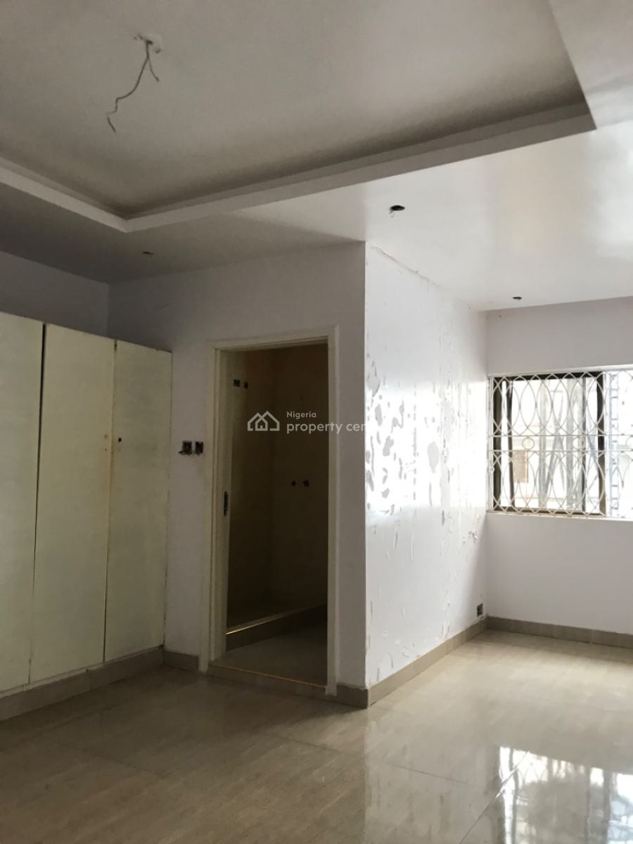 Very Massive Clean Standard Mini Flat with Guest Toilet, Off Admiralty Way, Lekki Phase 1, Lekki, Lagos, Mini Flat (room and Parlour) for Rent
