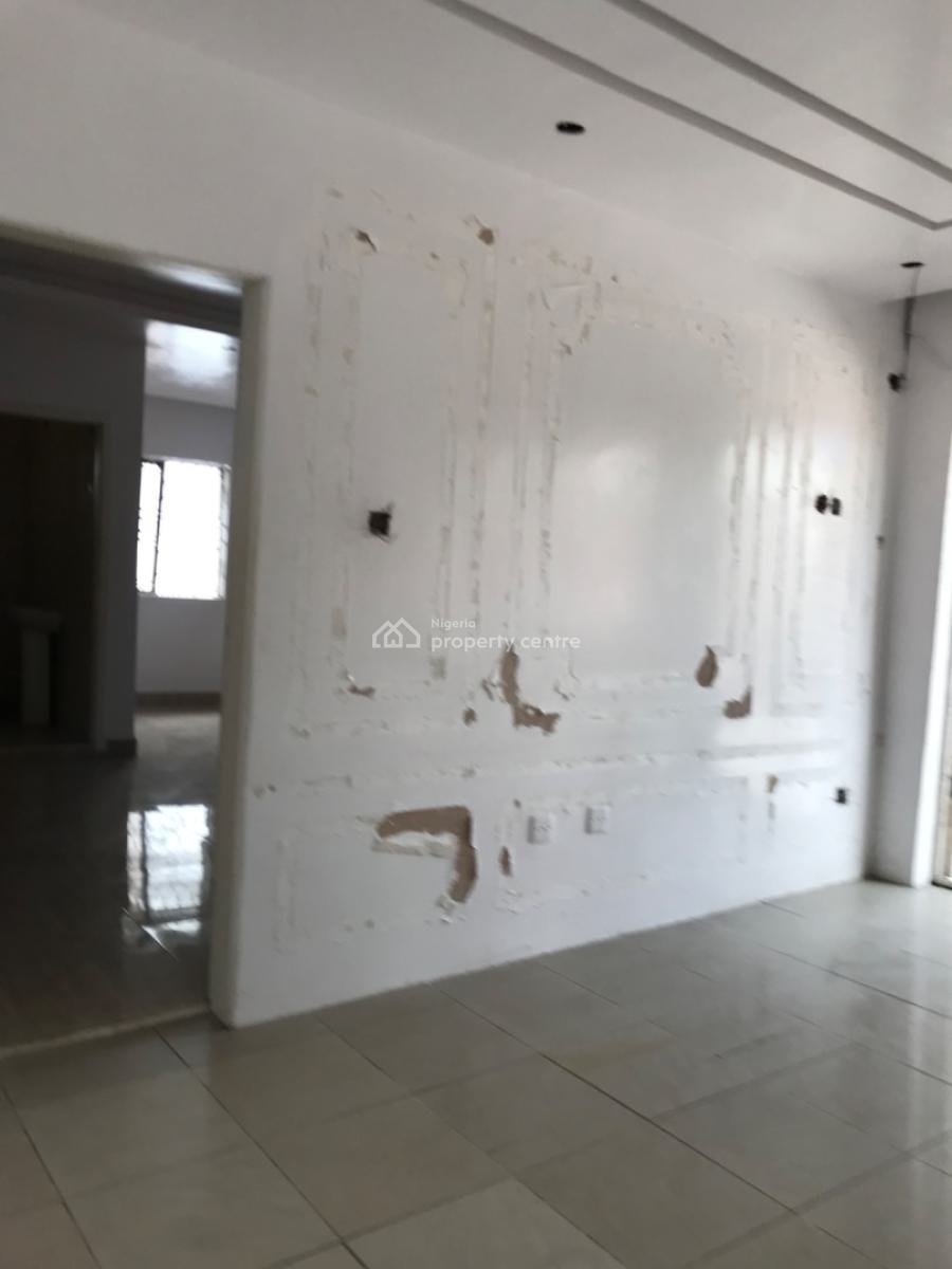 Very Massive Clean Standard Mini Flat with Guest Toilet, Off Admiralty Way, Lekki Phase 1, Lekki, Lagos, Mini Flat (room and Parlour) for Rent