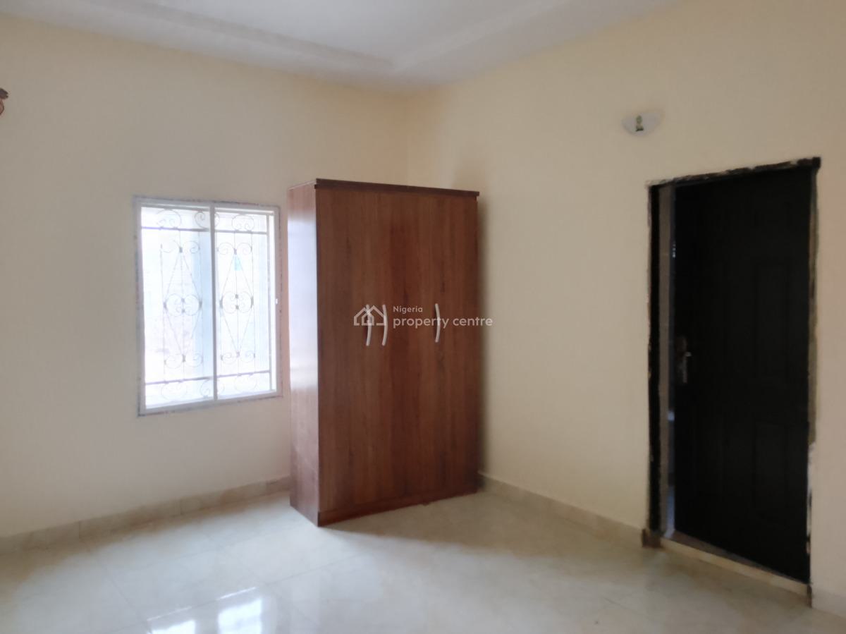 Luxury Two Bedroom Apartment, Around Nnpc Filling Station, Ushafa, Bwari, Abuja, Flat / Apartment for Rent