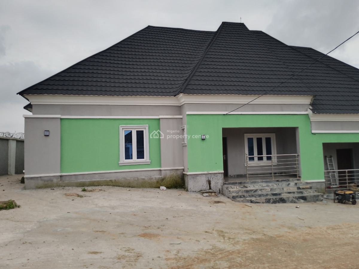 Luxury Two Bedroom Apartment, Around Nnpc Filling Station, Ushafa, Bwari, Abuja, Flat / Apartment for Rent