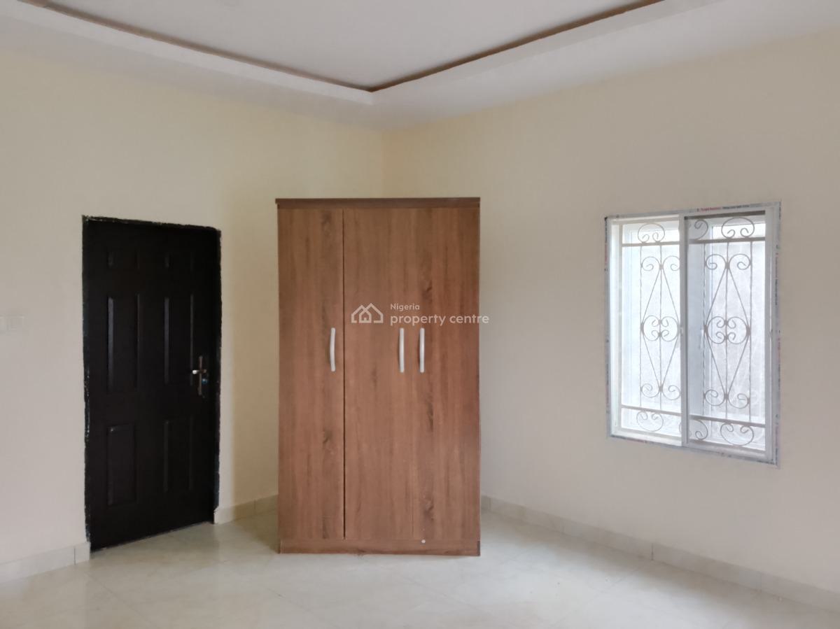 Luxury Two Bedroom Apartment, Around Nnpc Filling Station, Ushafa, Bwari, Abuja, Flat / Apartment for Rent