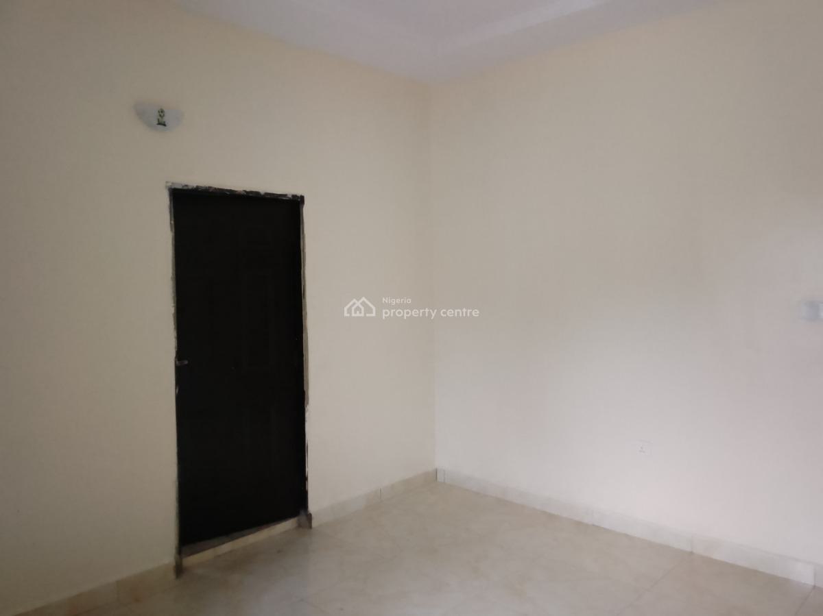 Luxury Two Bedroom Apartment, Around Nnpc Filling Station, Ushafa, Bwari, Abuja, Flat / Apartment for Rent