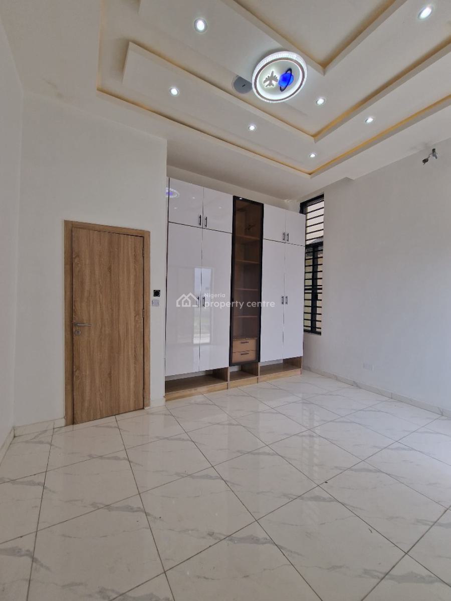 Beautifully Finished Home, Ikota, Lekki, Lagos, Semi-detached Duplex for Sale