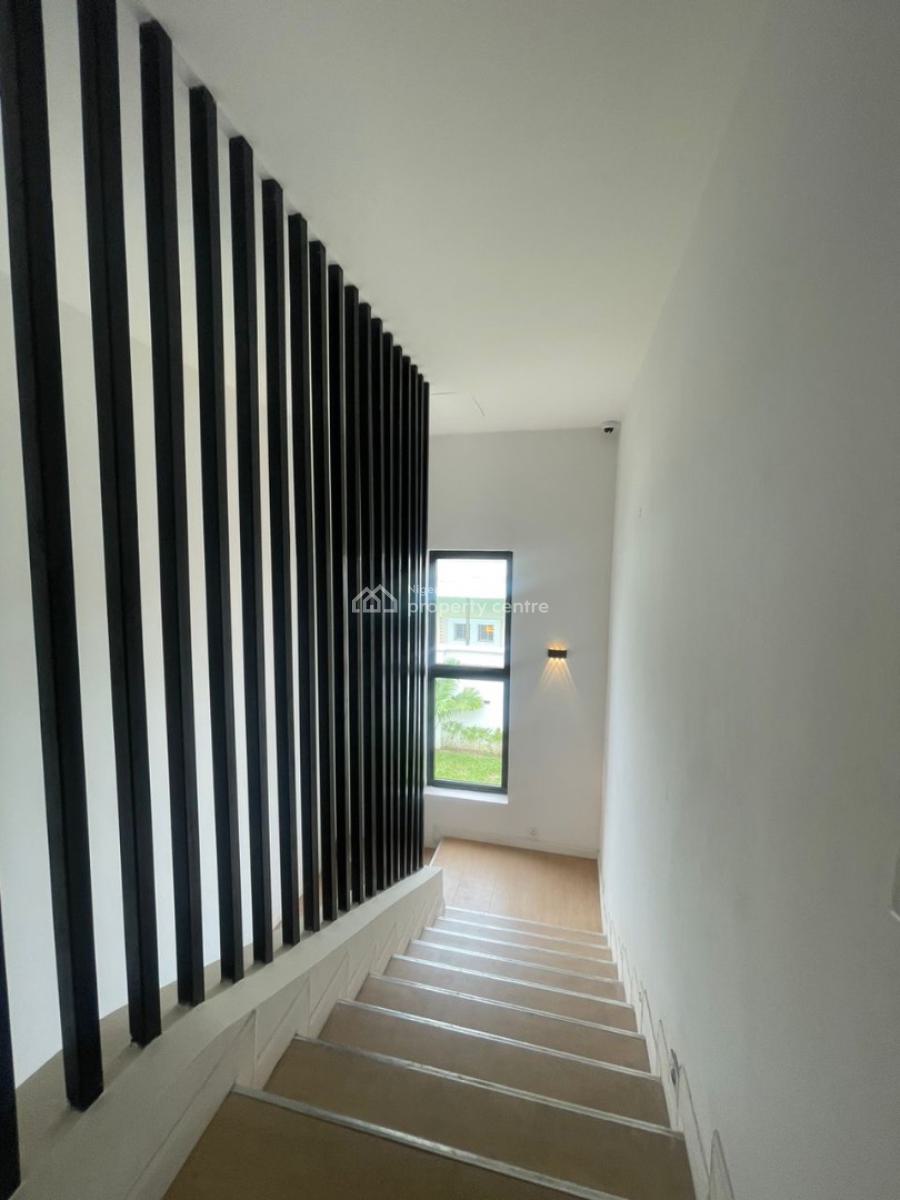 Main 5bedroom Semi-detached Twin Duplec, Asokoro District, Abuja, Semi-detached Duplex for Sale