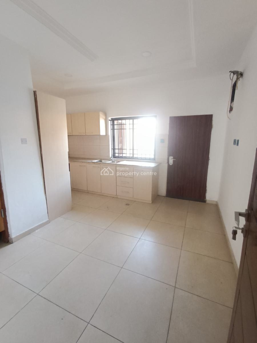 Serviced 3 Bedroom Flat with Bq, Sangotedo, Sangotedo, Ajah, Lagos, Flat / Apartment for Rent