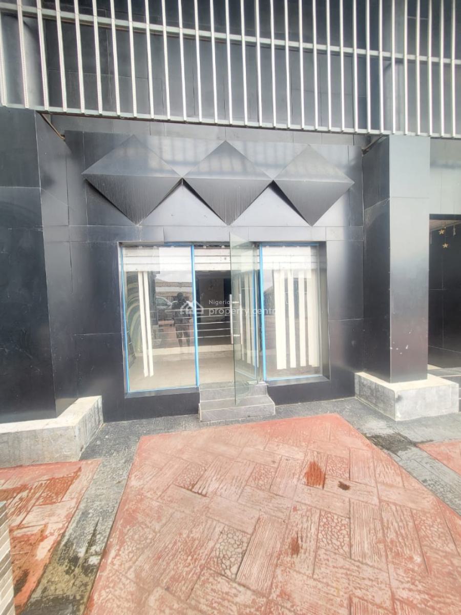 an Accessible Space Available, Ado Road, Ajah, Lagos, Restaurant / Bar for Rent