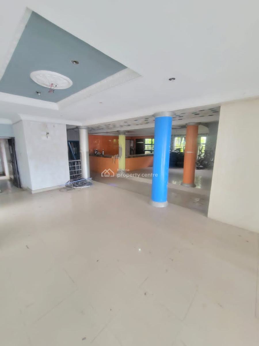 an Accessible Space Available, Ado Road, Ajah, Lagos, Restaurant / Bar for Rent