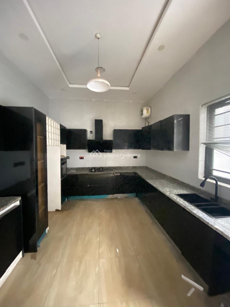 Lovely 5 Bed Duplex in a Gated Estate, Chevron, Lekki, Lagos, Detached Duplex for Sale