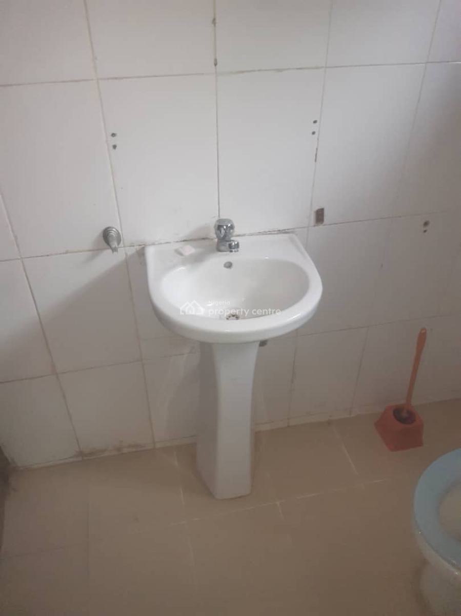 Clean and Spacious Rooms in a Shared Apartment Available, Thomas Estate, Ajah, Lagos, Self Contain (single Rooms) for Rent