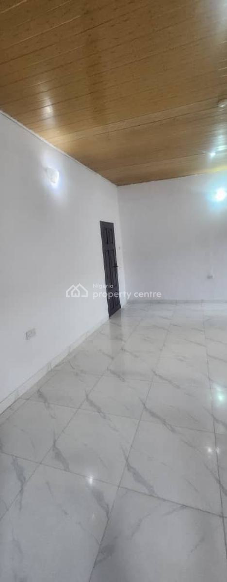 3 Bedrooms Apartment, All Ensuite, 12 Ajoke Street, Off Nnobi Street, Off Kilo Bus-stop, Surulere, Lagos, Flat / Apartment for Rent