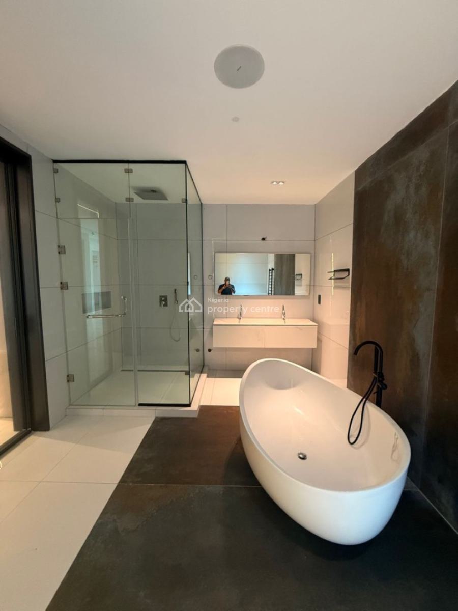 Nicely Finished 4 Bedrooms Penthouse with a Room Bq, Victoria Island (vi), Lagos, House for Sale