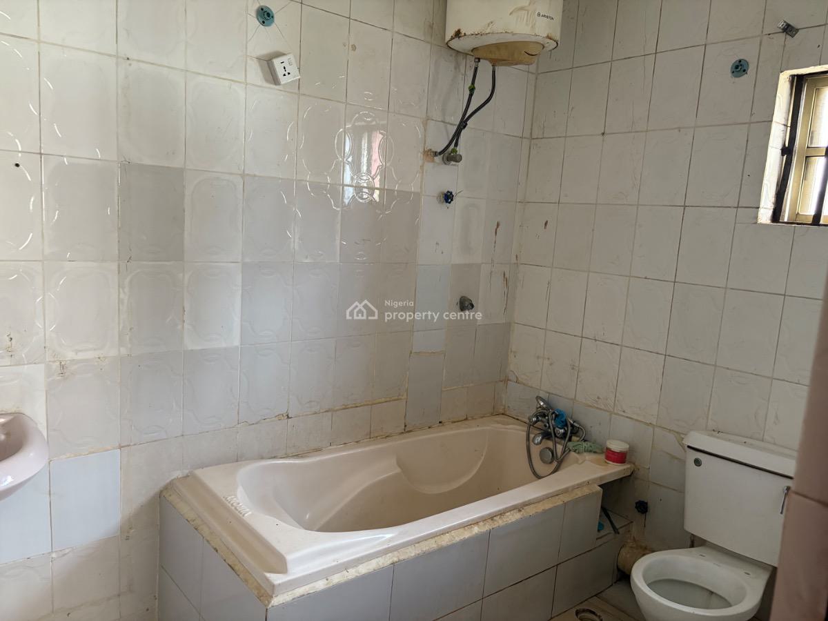 3 Bedroom Flat on First Floor in a Serene Environment, Utako, Abuja, Flat / Apartment for Rent