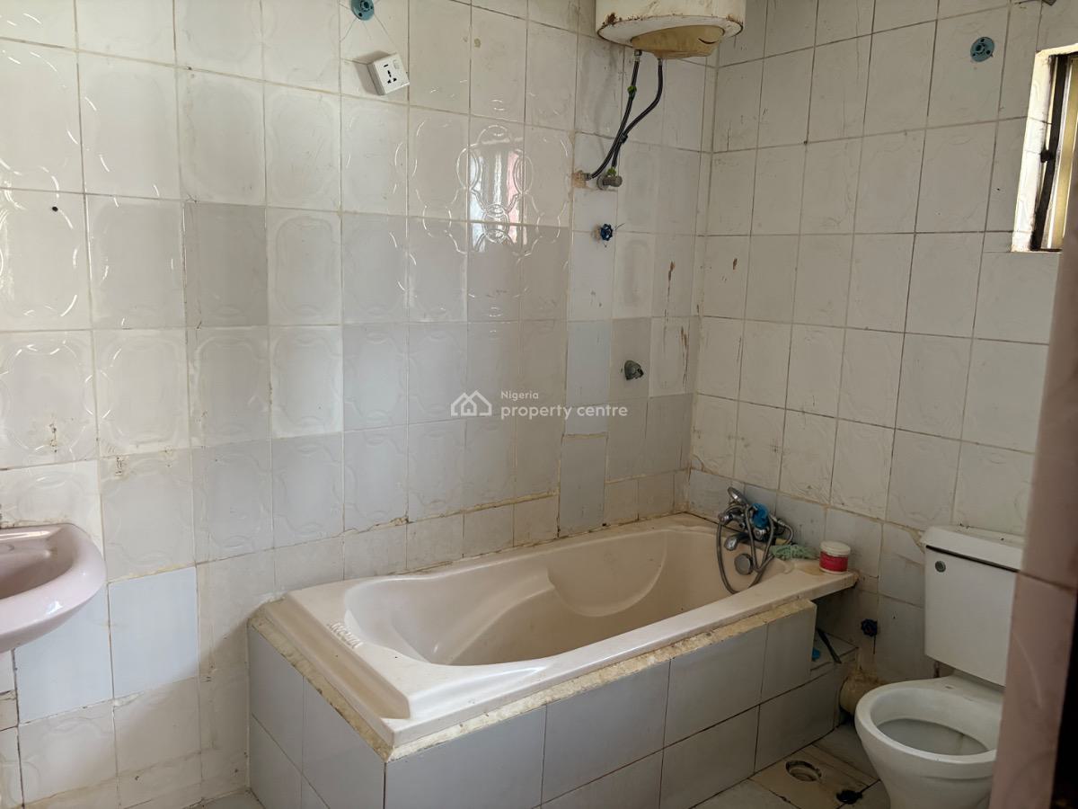 3 Bedroom Flat on First Floor in a Serene Environment, Utako, Abuja, Flat / Apartment for Rent