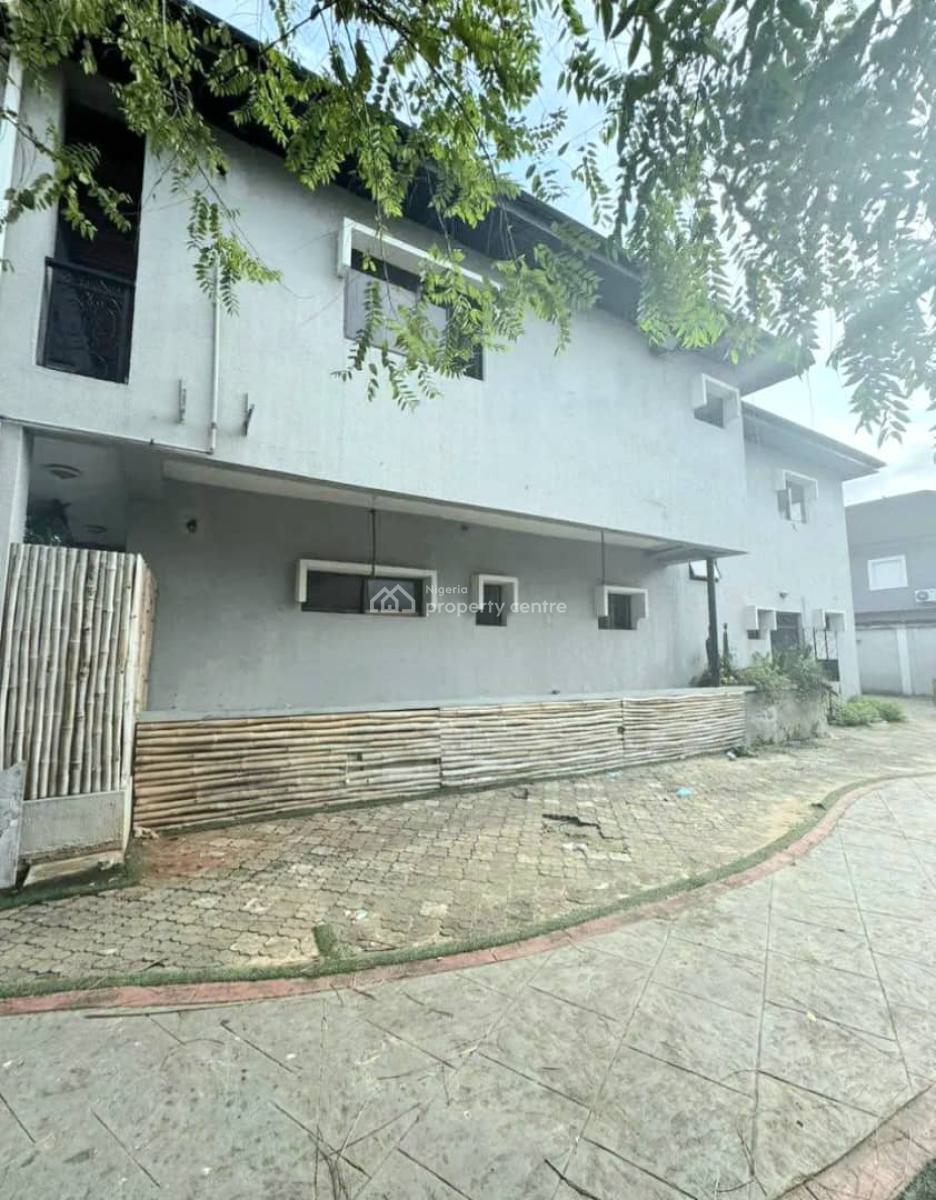 Commercial 6-bedroom Detached Duplex, Lekki Phase 1, Lekki, Lagos, Restaurant / Bar for Rent