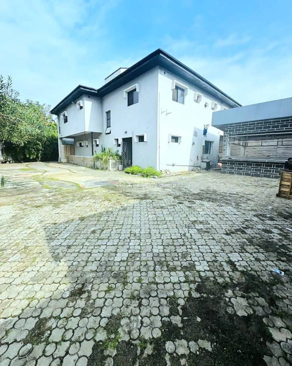 Commercial 6-bedroom Detached Duplex, Lekki Phase 1, Lekki, Lagos, Restaurant / Bar for Rent