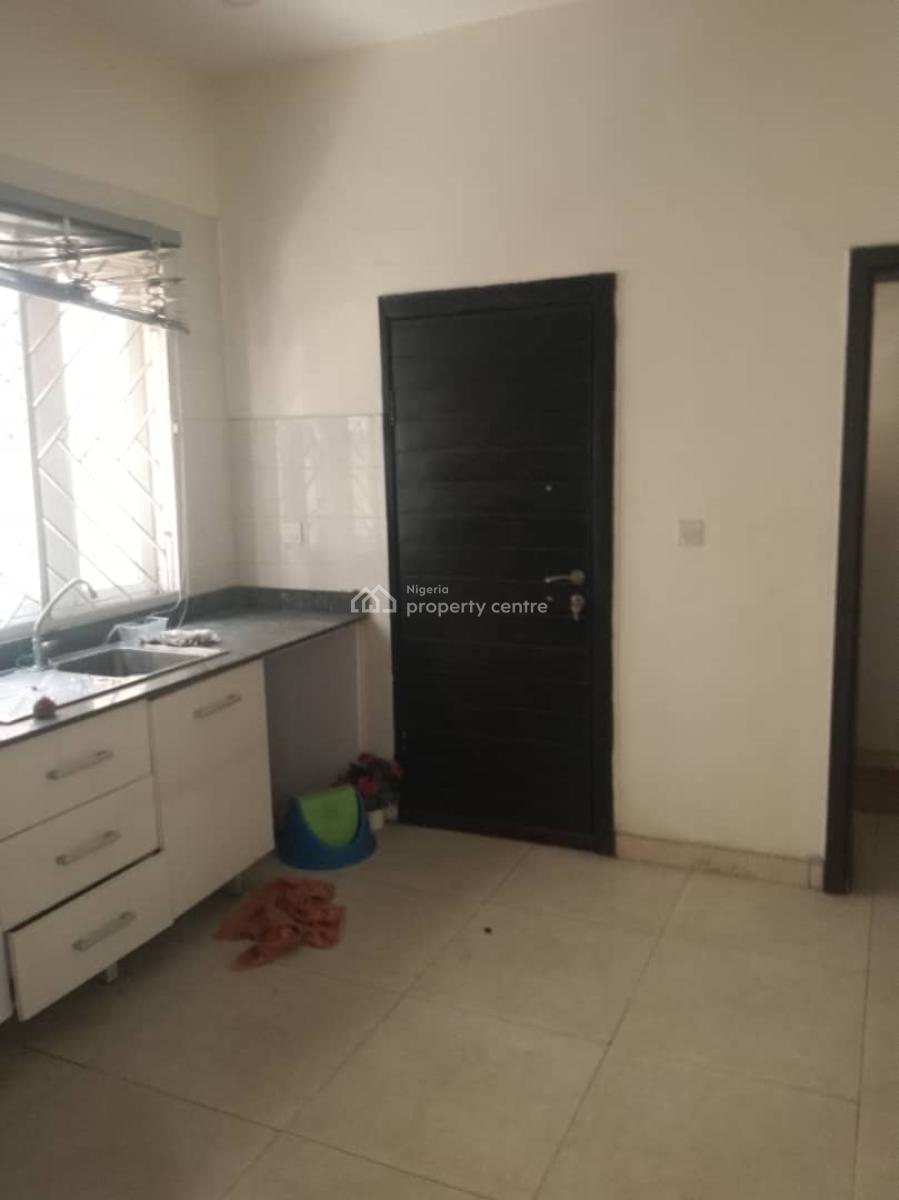 3-bedroom Apartment (ground Floor), Lekki Right By Pinnacle Filling Station, Lekki Phase 1, Lekki, Lagos, Flat / Apartment for Rent