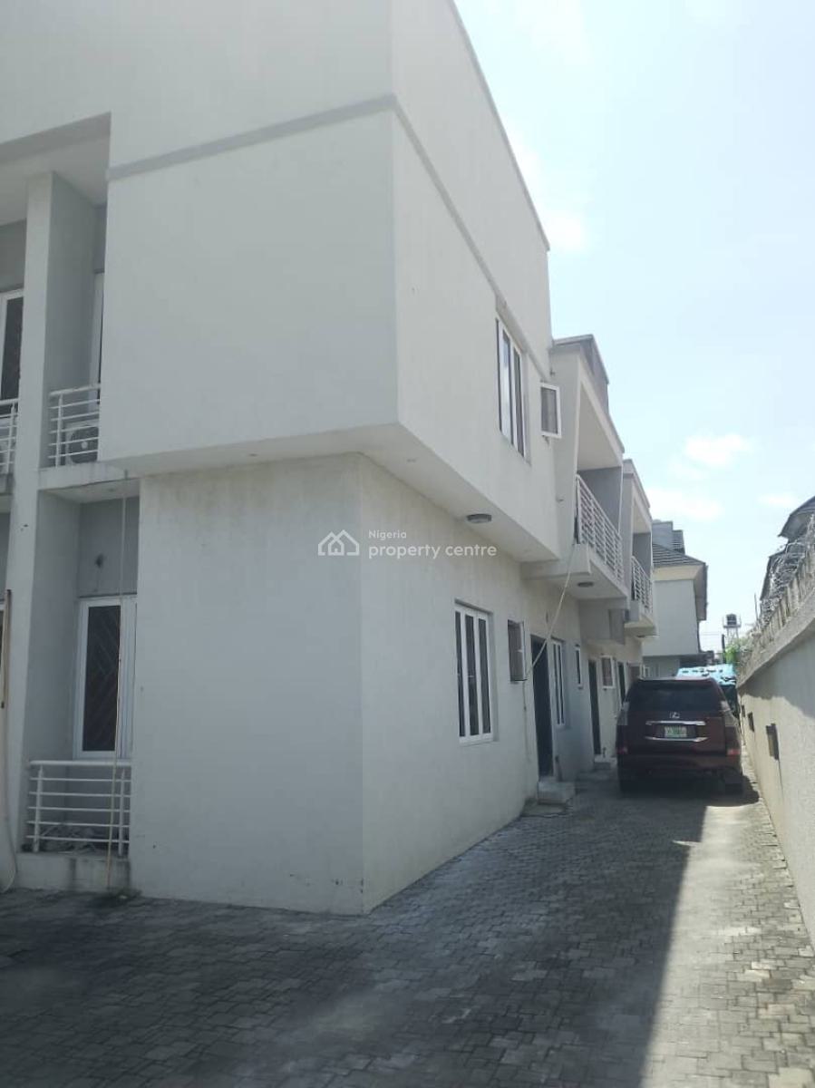 3-bedroom Apartment (ground Floor), Lekki Right By Pinnacle Filling Station, Lekki Phase 1, Lekki, Lagos, Flat / Apartment for Rent