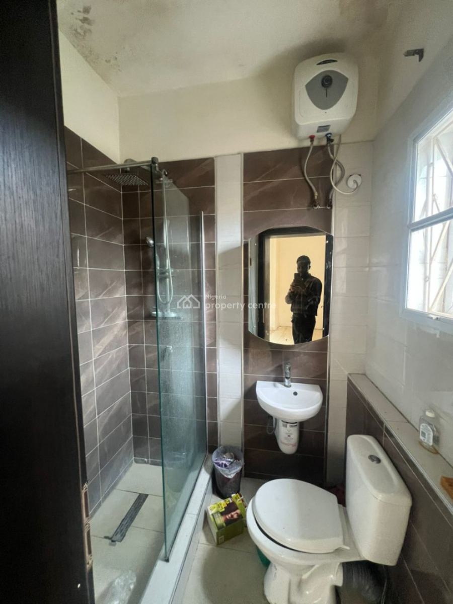 Self Serviced 3 Bedroom Apartment, Lekki Phase 1, Lekki, Lagos, Flat / Apartment for Rent