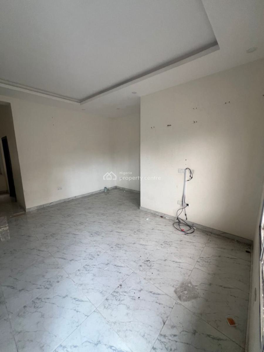 Self Serviced 3 Bedroom Apartment, Lekki Phase 1, Lekki, Lagos, Flat / Apartment for Rent