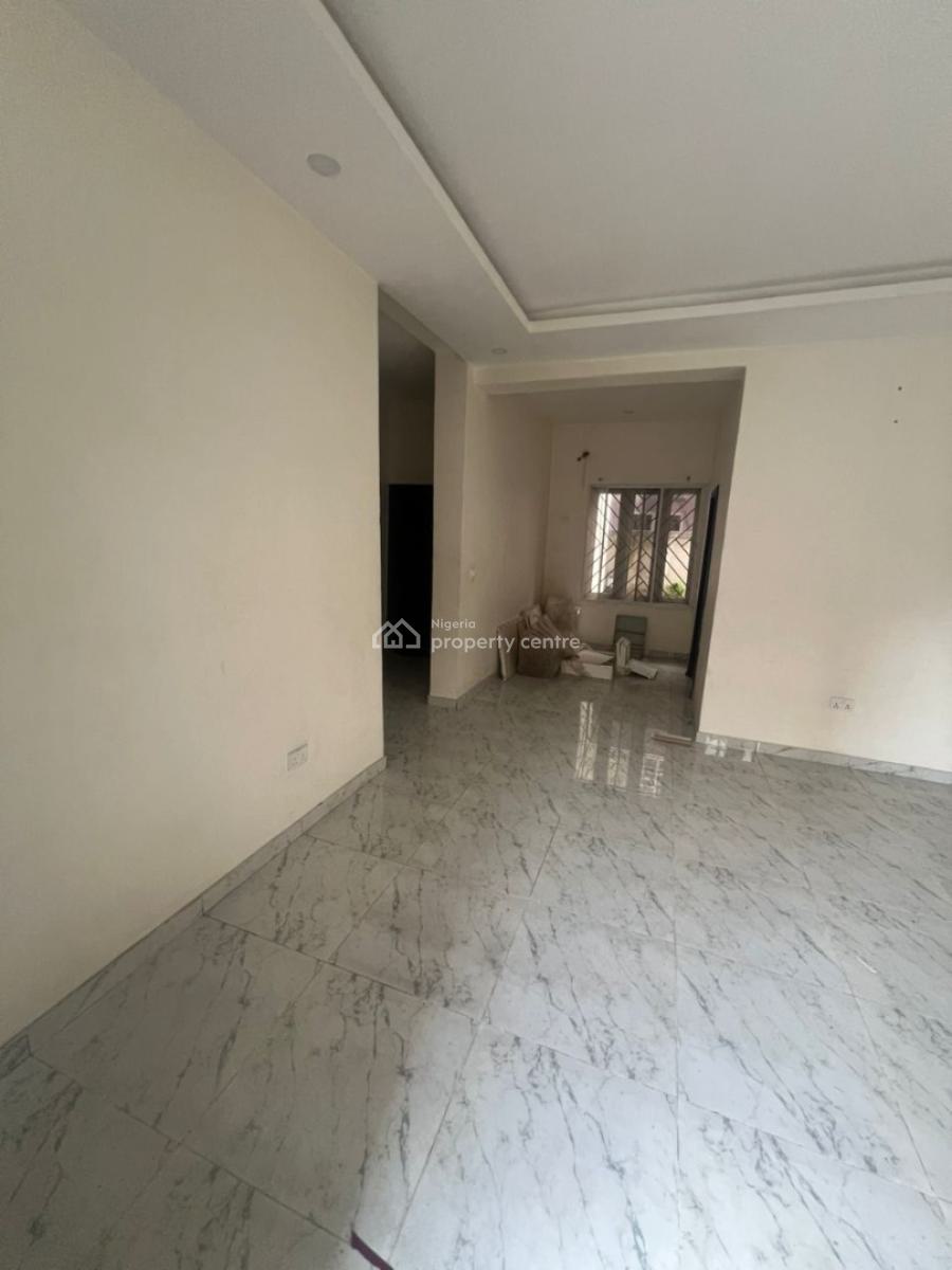 Self Serviced 3 Bedroom Apartment, Lekki Phase 1, Lekki, Lagos, Flat / Apartment for Rent