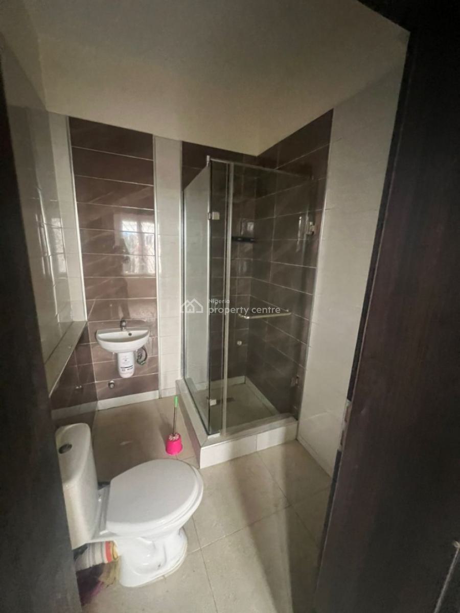 Self Serviced 3 Bedroom Apartment, Lekki Phase 1, Lekki, Lagos, Flat / Apartment for Rent