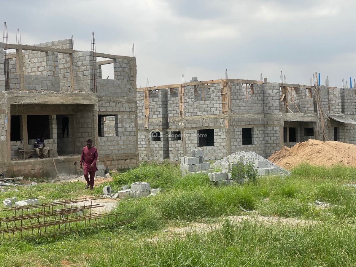 Standard 2 Bedrooms Block of Flats, Karu, Karu, Abuja, Block of Flats for Sale