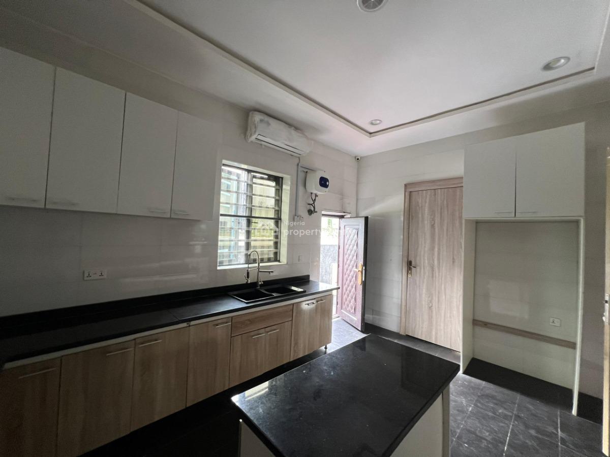 5 Bedrooms Detached Duplex with Bq, Orchid, Lekki, Lagos, Detached Duplex for Sale