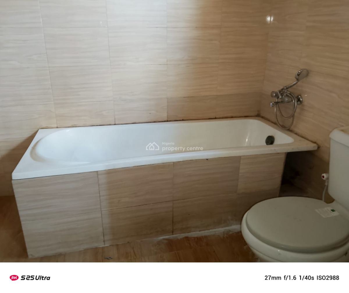 3 Bedroom Flat Upstairs, Lekki Scheme 2 Estate, Ajah, Lagos, Flat / Apartment for Rent