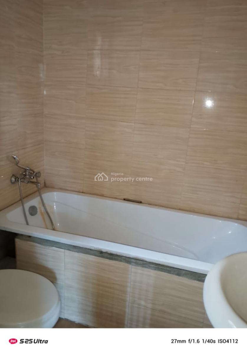 3 Bedroom Flat Upstairs, Lekki Scheme 2 Estate, Ajah, Lagos, Flat / Apartment for Rent