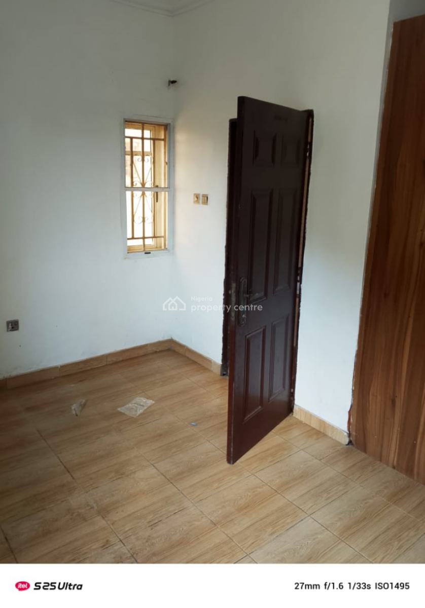 3 Bedroom Flat Upstairs, Lekki Scheme 2 Estate, Ajah, Lagos, Flat / Apartment for Rent