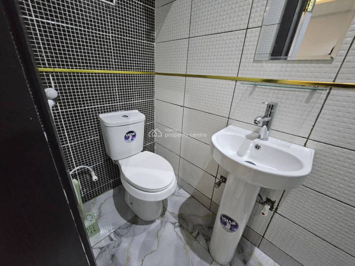 Airbnb, Akoka, Yaba, Lagos, Commercial Property Short Let