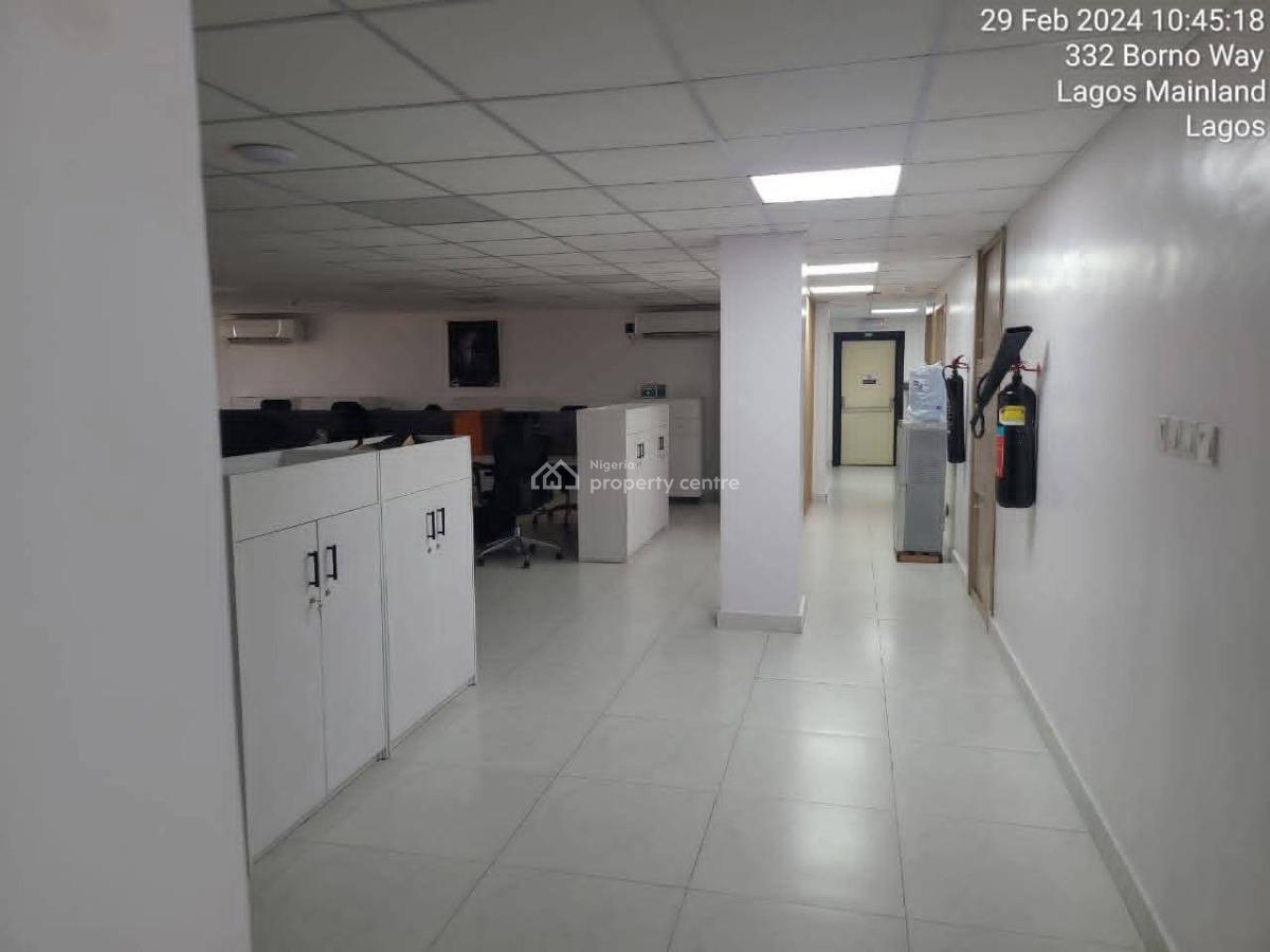 Open-plan Office Space Measuring 290sqm on The 2nd Floor, Alagomeji, Yaba, Lagos, Office Space for Rent