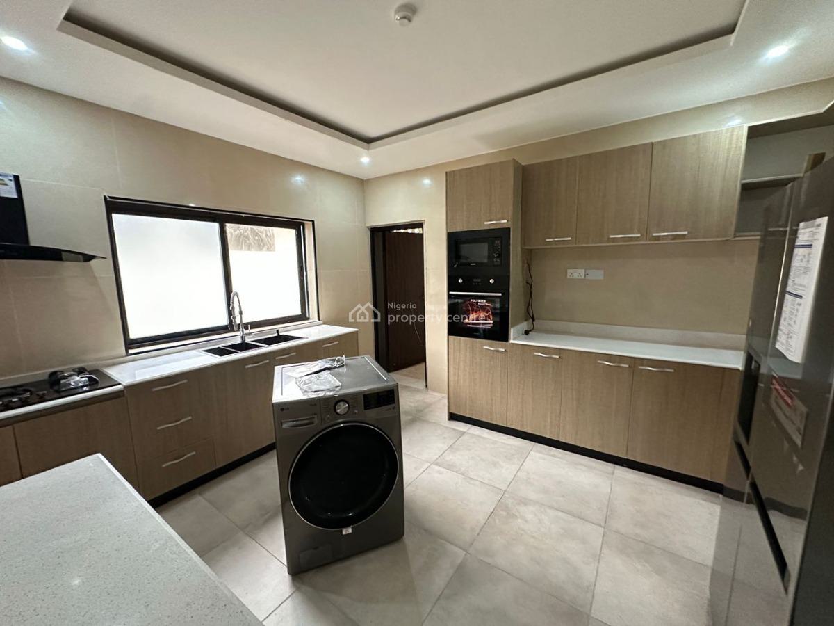 3-bedroom+ Bq Apartment  5 Years Upfront, Old Ikoyi, Ikoyi, Lagos, Flat / Apartment for Rent