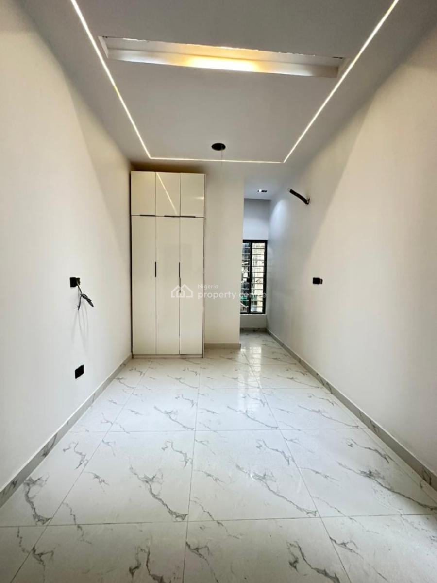 4 Bedroom Terrace Duplex with Bq, Osapa, Lekki, Lagos, Terraced Duplex for Sale