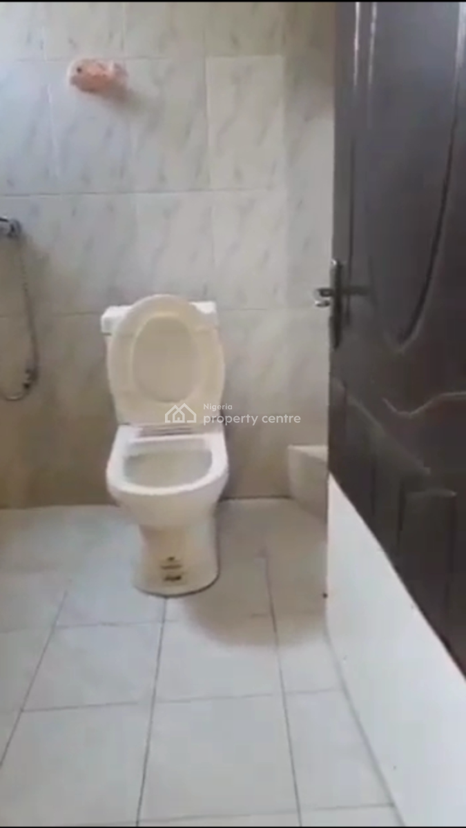 a Very Clean, Spacious 2 Bedrooms Block of Flats on a Tarred Road, Wuse, Abuja, Flat / Apartment for Rent