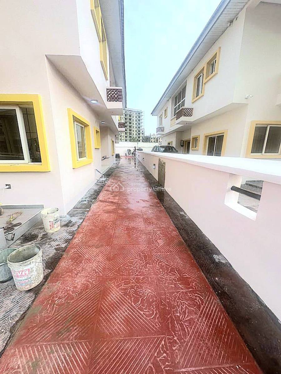 Standard Renovated 4-bedroom Semi Detached House, Oniru, Victoria Island (vi), Lagos, Semi-detached Duplex for Sale