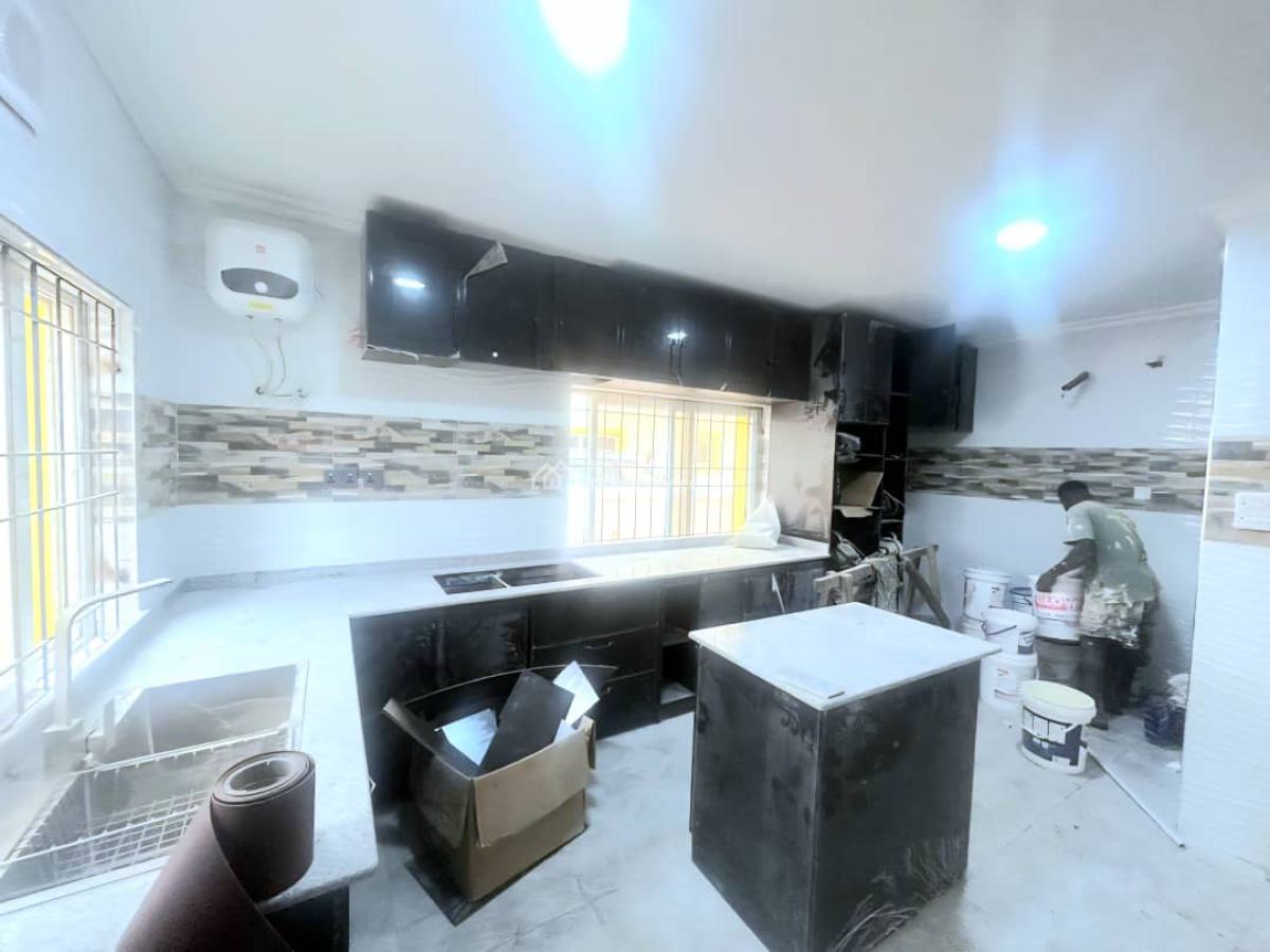 Standard Renovated 4-bedroom Semi Detached House, Oniru, Victoria Island (vi), Lagos, Semi-detached Duplex for Sale