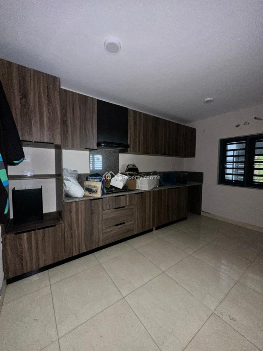 2 Bedroom Apartment, Osapa, Lekki, Lagos, Flat / Apartment for Sale