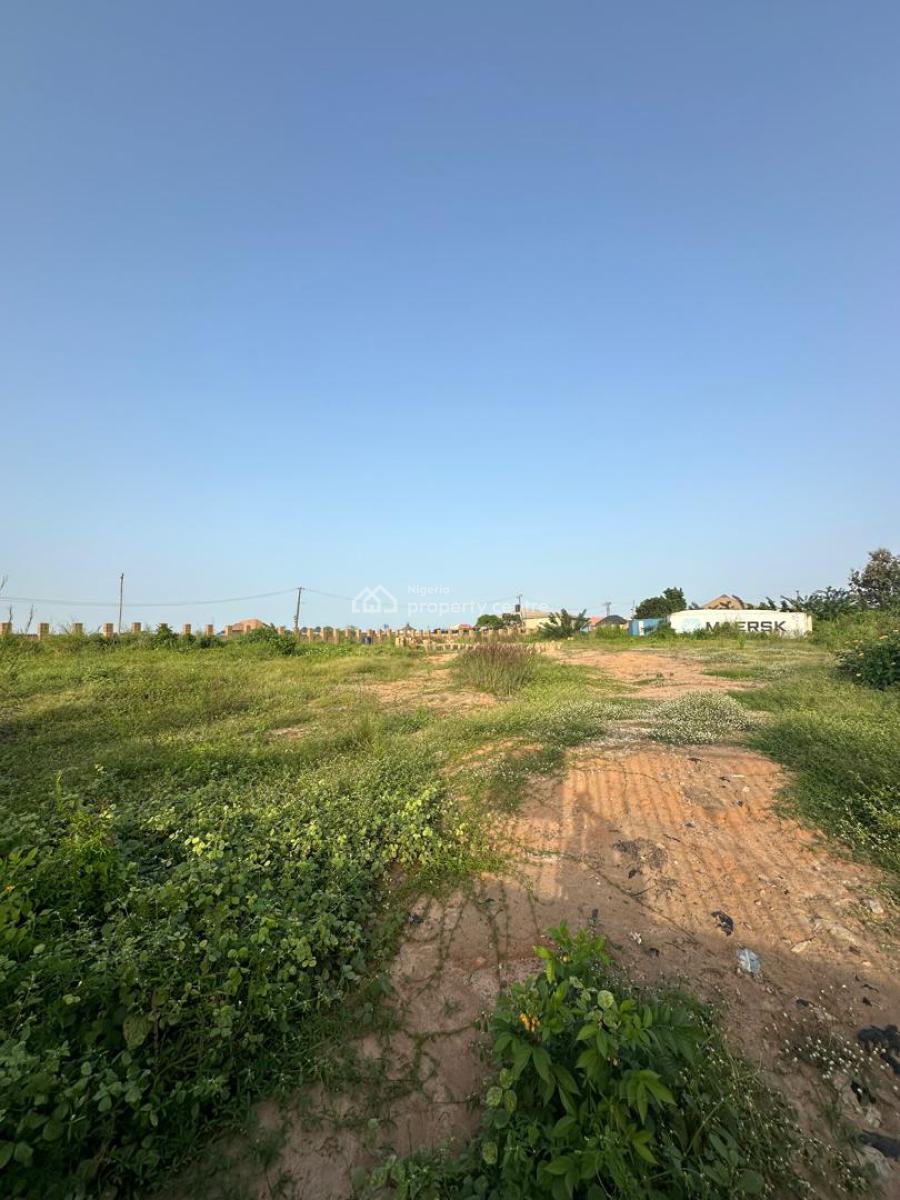 2 Acres Fenced & Gated Commercial Land, Tose Moniya Expressway, Ibadan, Oyo, Commercial Land for Sale