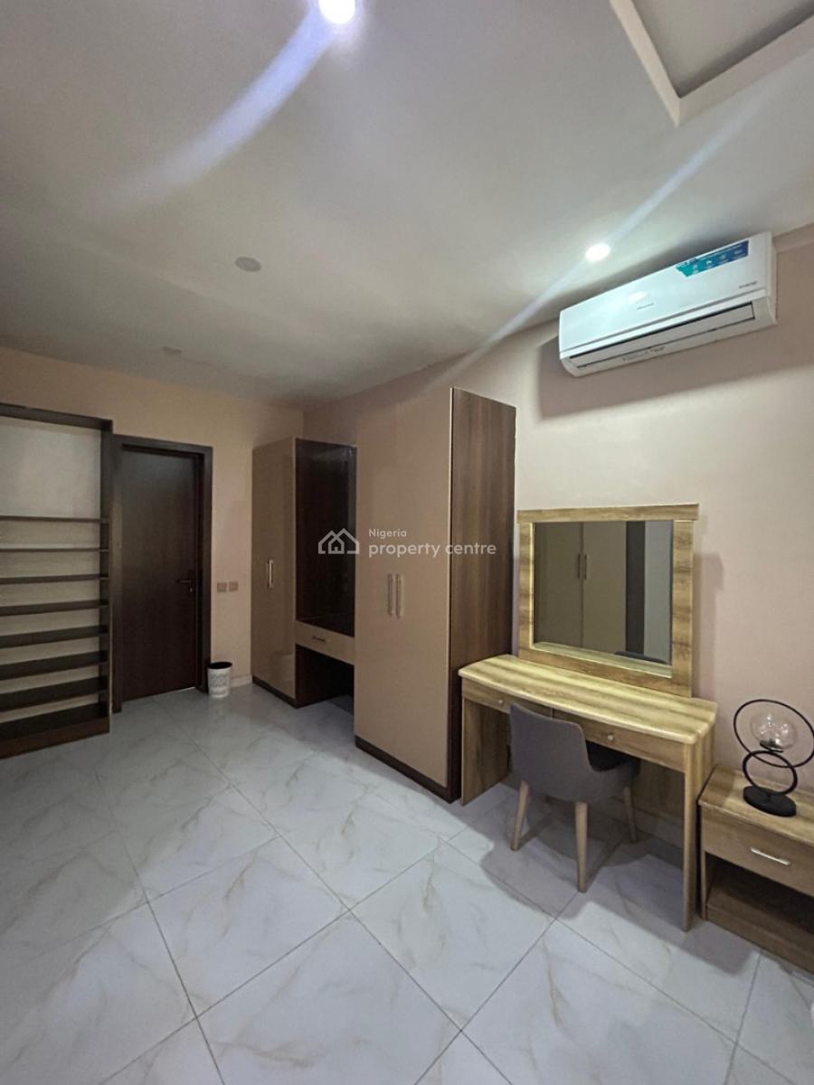 4 Bedrooms Apartment, Lekki Phase 1, Lekki, Lagos, Flat / Apartment Short Let