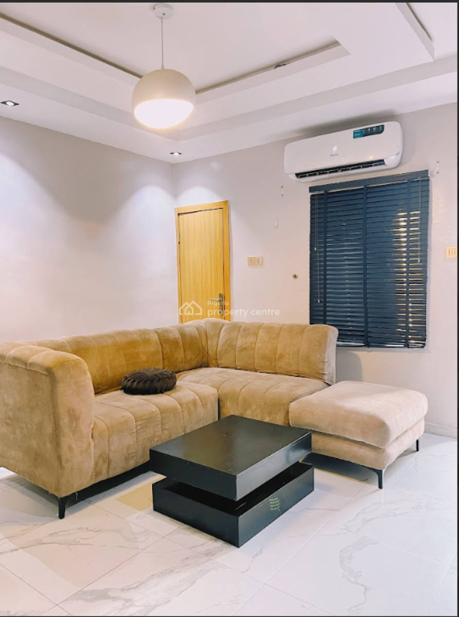 Nicely Furnished 2 Bedroom Apartment in Ilupeju, Ilupeju, Lagos, Flat / Apartment Short Let